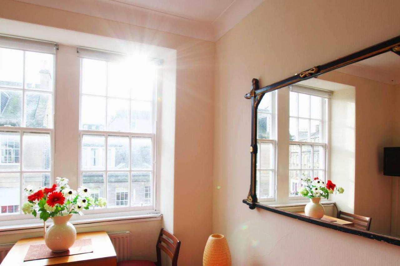 Joivy Bright Flat With Workspace In New Town Edinburg Exteriör bild